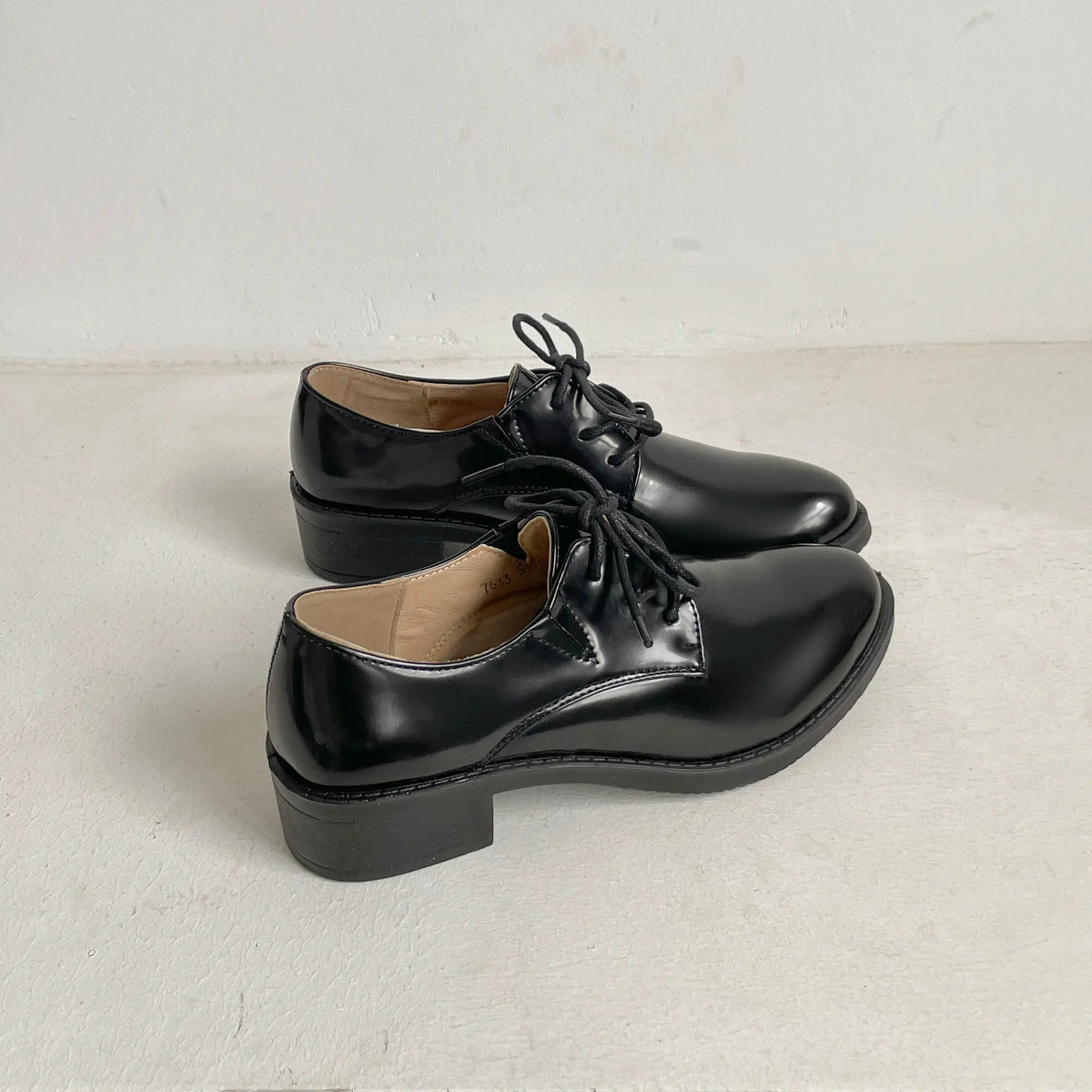 Shoes in Closet 超軽量 マニッシュ オックスフォード シューズ 7633 ブラック/エナメル SIC-7633_BLK/E